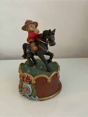 Cherished Teddies RCMP musical rides Music Box